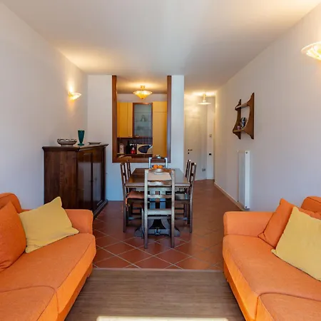 E Sole By Interhome Apartamento Cremia